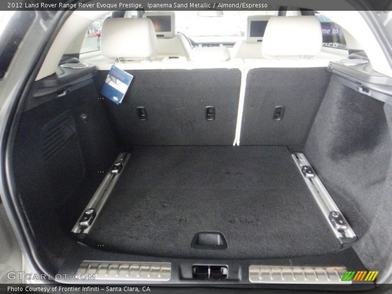 Ipanema Sand Metallic / Almond/Espresso 2012 Land Rover Range Rover Evoque Prestige