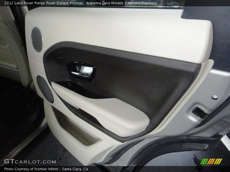 Ipanema Sand Metallic / Almond/Espresso 2012 Land Rover Range Rover Evoque Prestige