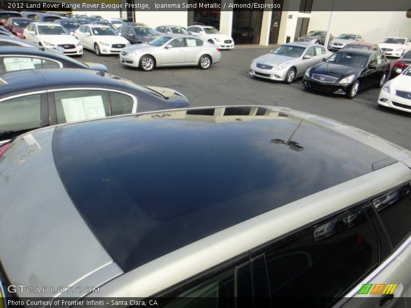 Ipanema Sand Metallic / Almond/Espresso 2012 Land Rover Range Rover Evoque Prestige