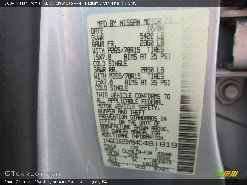 Radiant Silver Metallic / Gray 2004 Nissan Frontier XE V6 Crew Cab 4x4