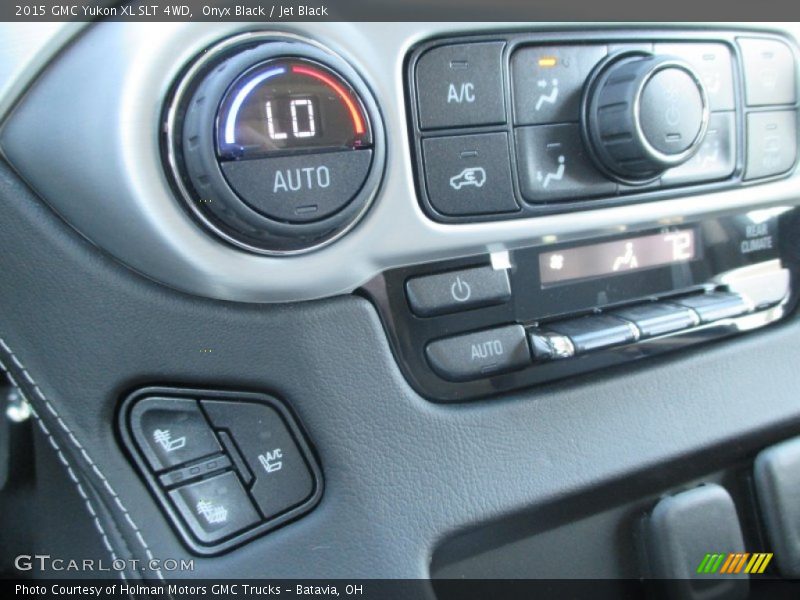 Controls of 2015 Yukon XL SLT 4WD