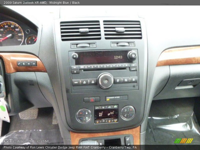 Midnight Blue / Black 2009 Saturn Outlook XR AWD