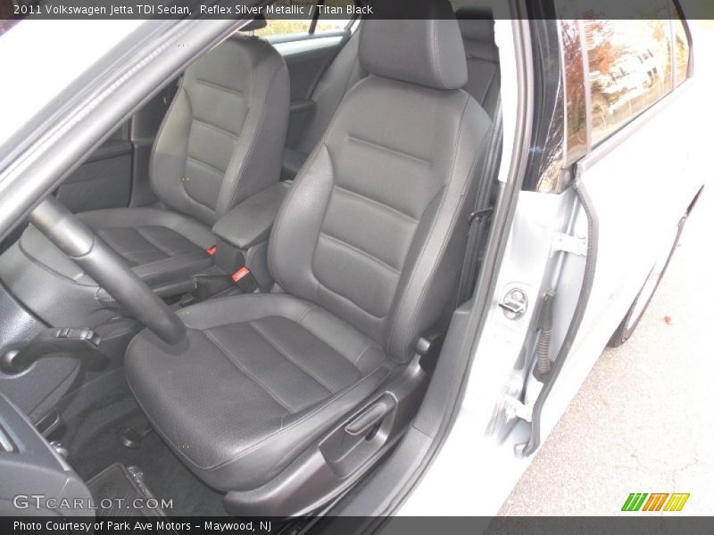 Reflex Silver Metallic / Titan Black 2011 Volkswagen Jetta TDI Sedan