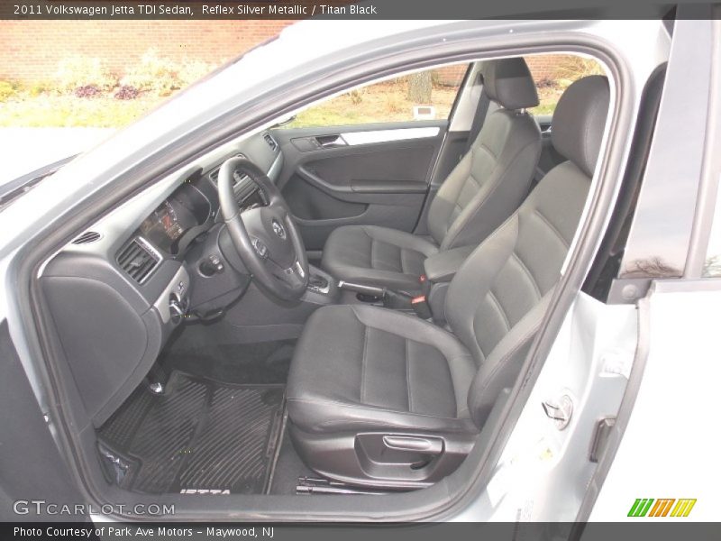 Reflex Silver Metallic / Titan Black 2011 Volkswagen Jetta TDI Sedan