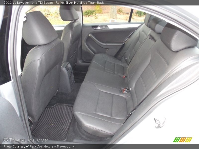 Reflex Silver Metallic / Titan Black 2011 Volkswagen Jetta TDI Sedan