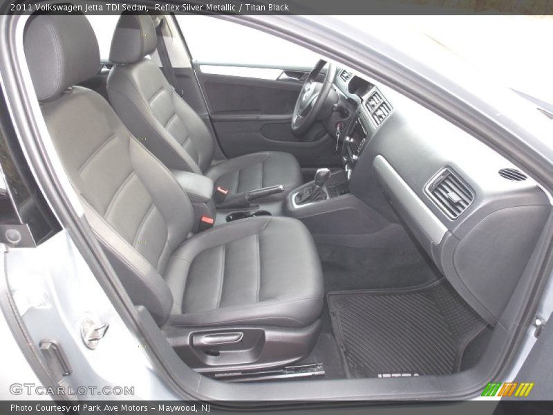 Reflex Silver Metallic / Titan Black 2011 Volkswagen Jetta TDI Sedan
