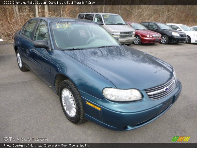 Front 3/4 View of 2002 Malibu Sedan