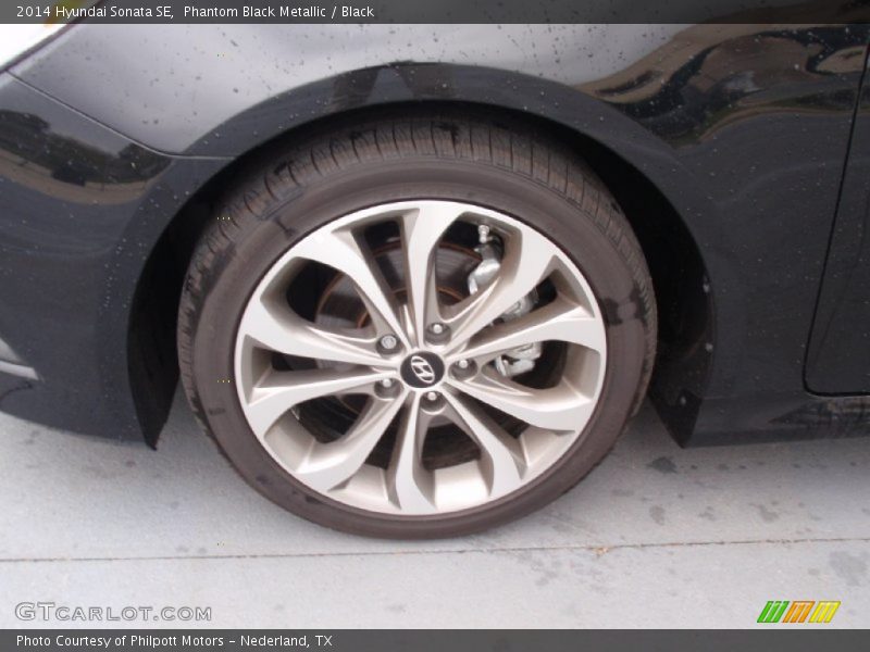 Phantom Black Metallic / Black 2014 Hyundai Sonata SE