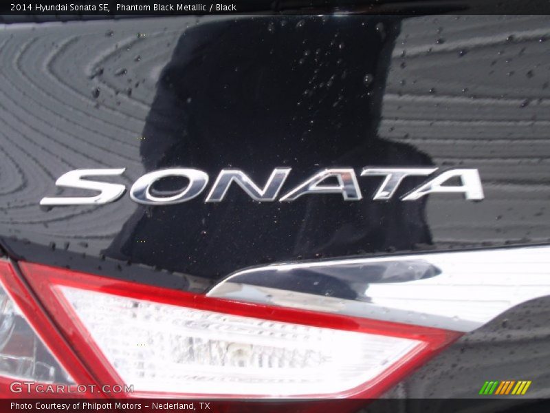 Phantom Black Metallic / Black 2014 Hyundai Sonata SE