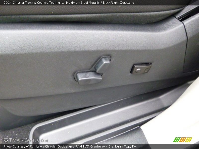 Maximum Steel Metallic / Black/Light Graystone 2014 Chrysler Town & Country Touring-L