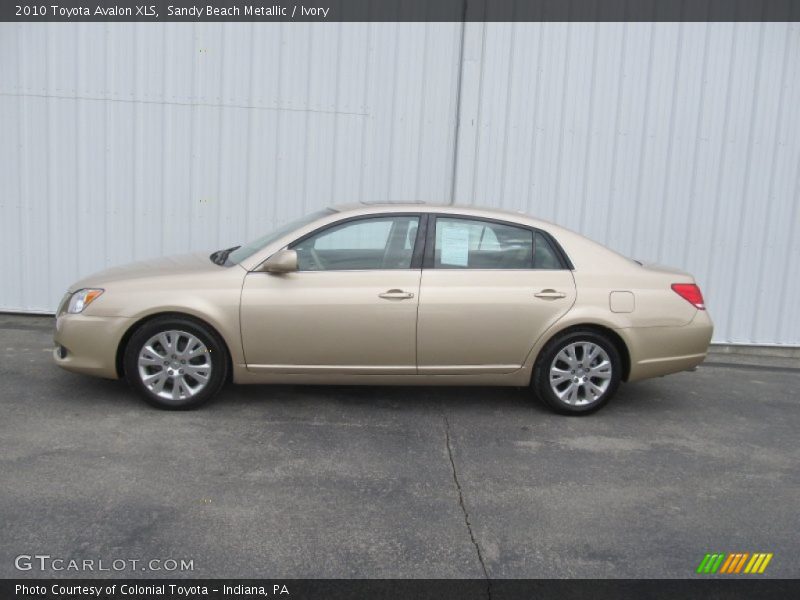 Sandy Beach Metallic / Ivory 2010 Toyota Avalon XLS