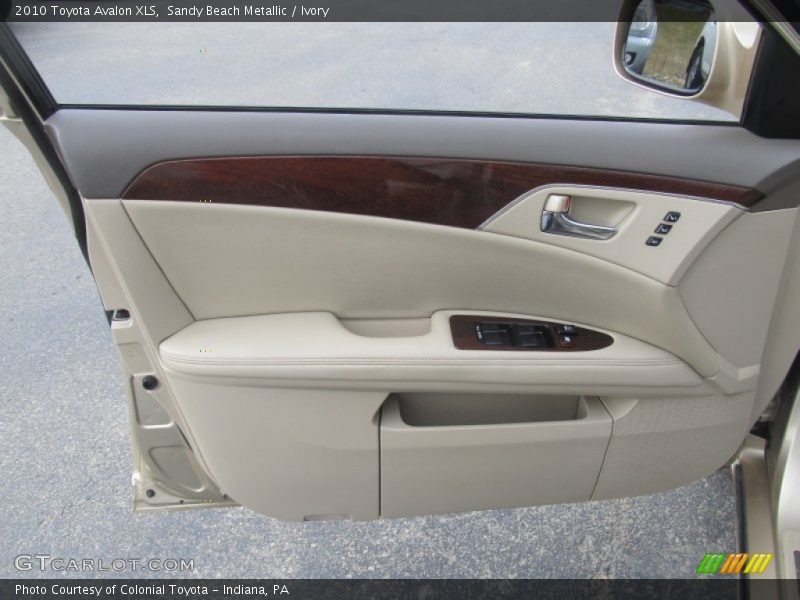 Door Panel of 2010 Avalon XLS