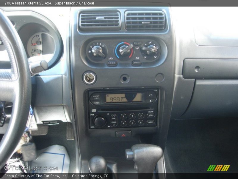 Super Black / Charcoal 2004 Nissan Xterra SE 4x4