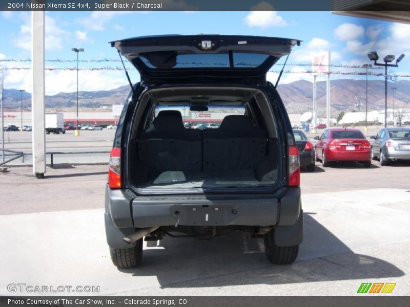 Super Black / Charcoal 2004 Nissan Xterra SE 4x4