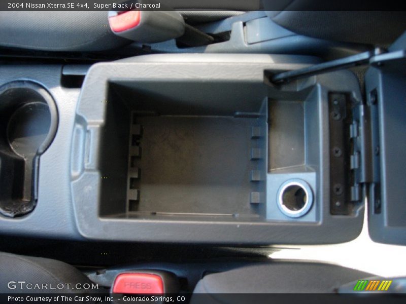 Super Black / Charcoal 2004 Nissan Xterra SE 4x4