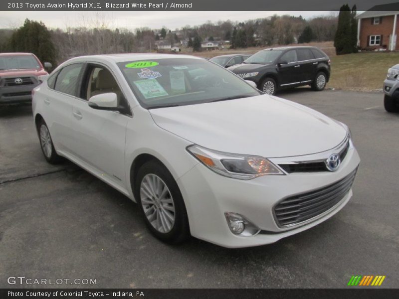 Blizzard White Pearl / Almond 2013 Toyota Avalon Hybrid XLE