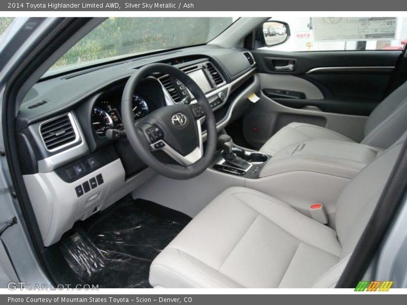  2014 Highlander Limited AWD Ash Interior