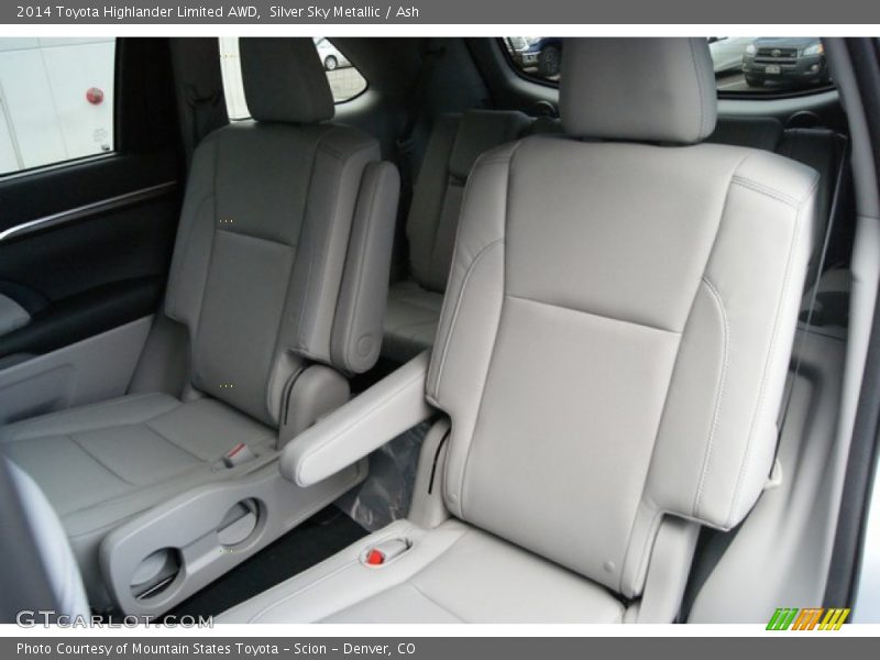Silver Sky Metallic / Ash 2014 Toyota Highlander Limited AWD