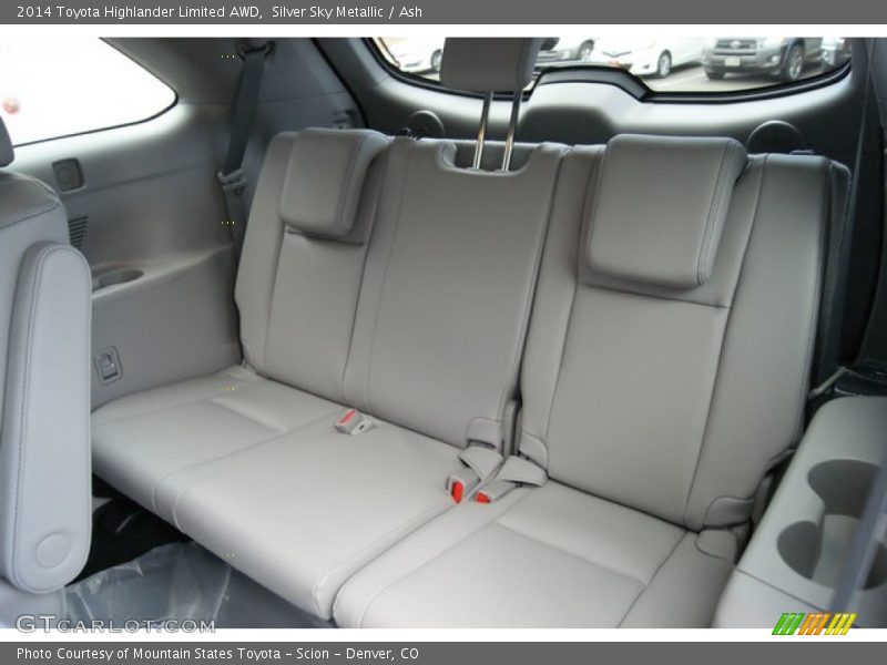 Silver Sky Metallic / Ash 2014 Toyota Highlander Limited AWD