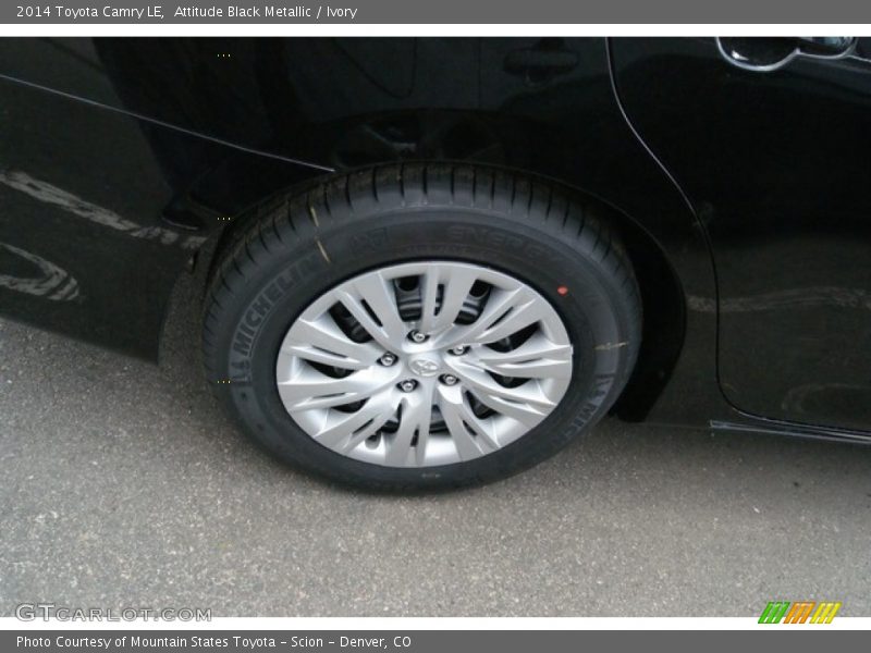 Attitude Black Metallic / Ivory 2014 Toyota Camry LE