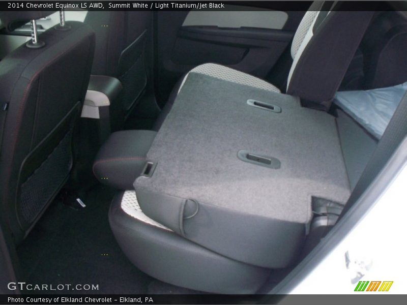 Summit White / Light Titanium/Jet Black 2014 Chevrolet Equinox LS AWD