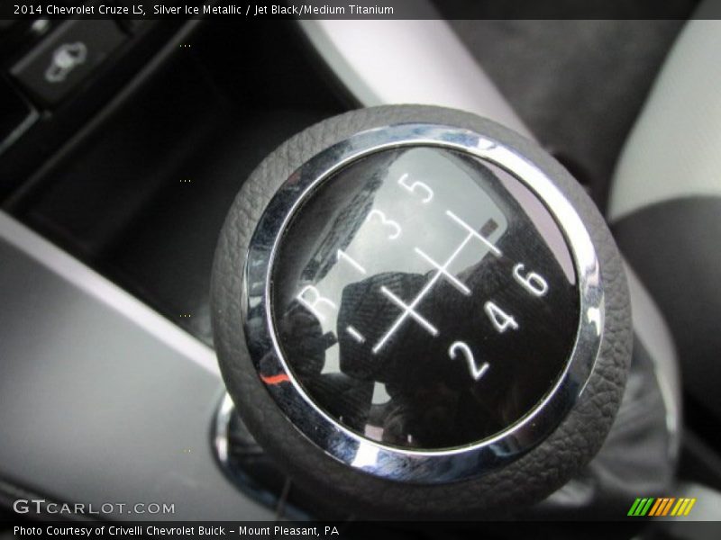 Silver Ice Metallic / Jet Black/Medium Titanium 2014 Chevrolet Cruze LS