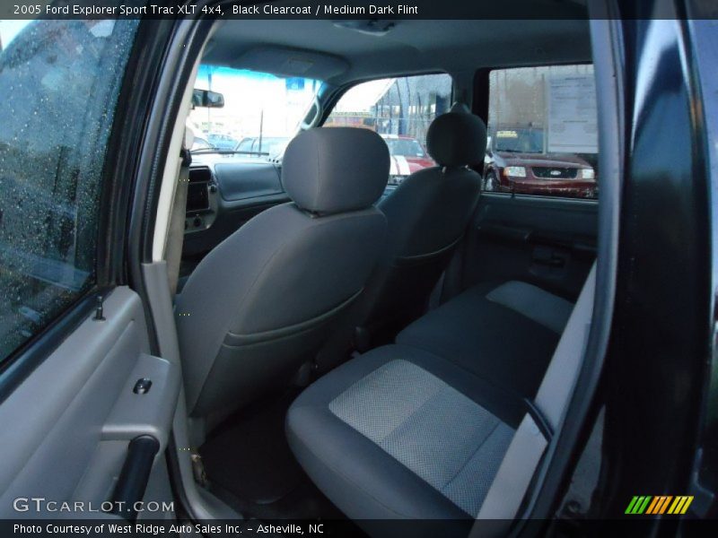 Black Clearcoat / Medium Dark Flint 2005 Ford Explorer Sport Trac XLT 4x4