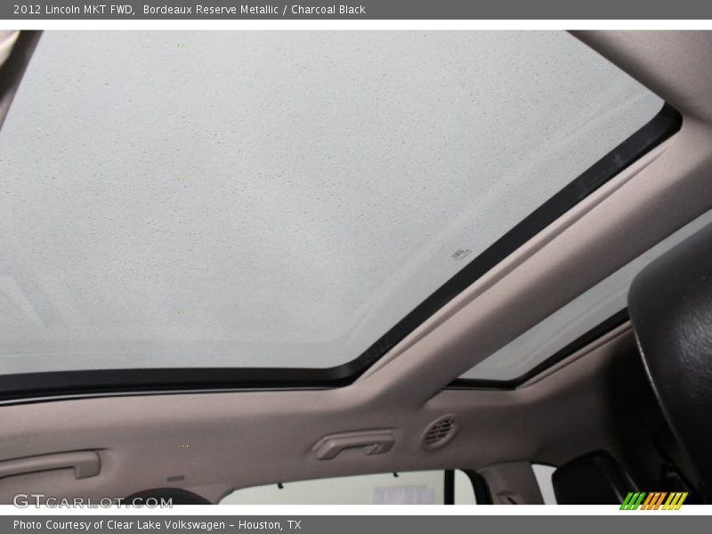 Bordeaux Reserve Metallic / Charcoal Black 2012 Lincoln MKT FWD