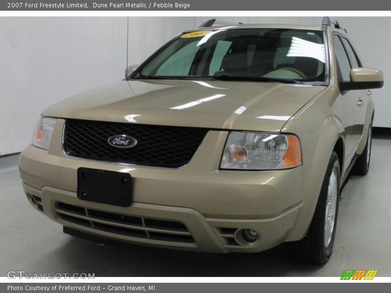 Dune Pearl Metallic / Pebble Beige 2007 Ford Freestyle Limited
