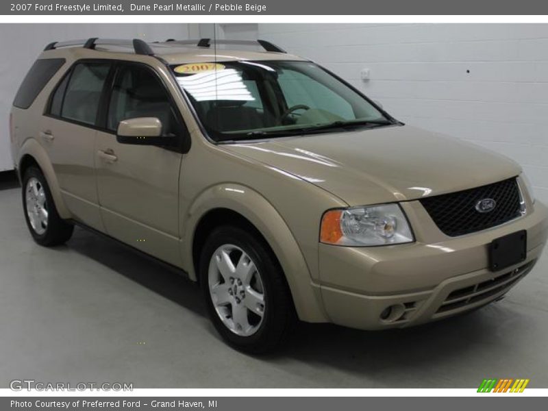 Dune Pearl Metallic / Pebble Beige 2007 Ford Freestyle Limited