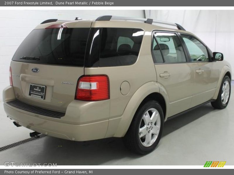 Dune Pearl Metallic / Pebble Beige 2007 Ford Freestyle Limited