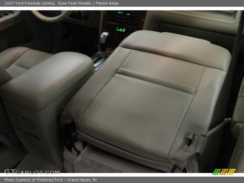 Dune Pearl Metallic / Pebble Beige 2007 Ford Freestyle Limited