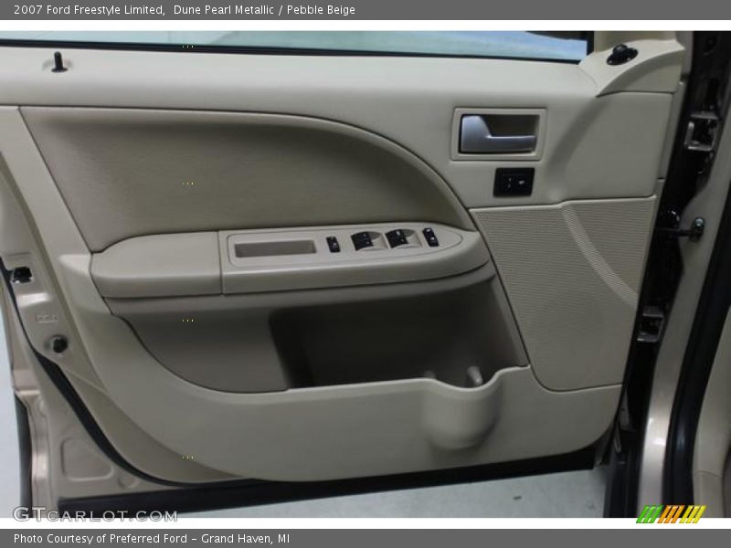 Dune Pearl Metallic / Pebble Beige 2007 Ford Freestyle Limited