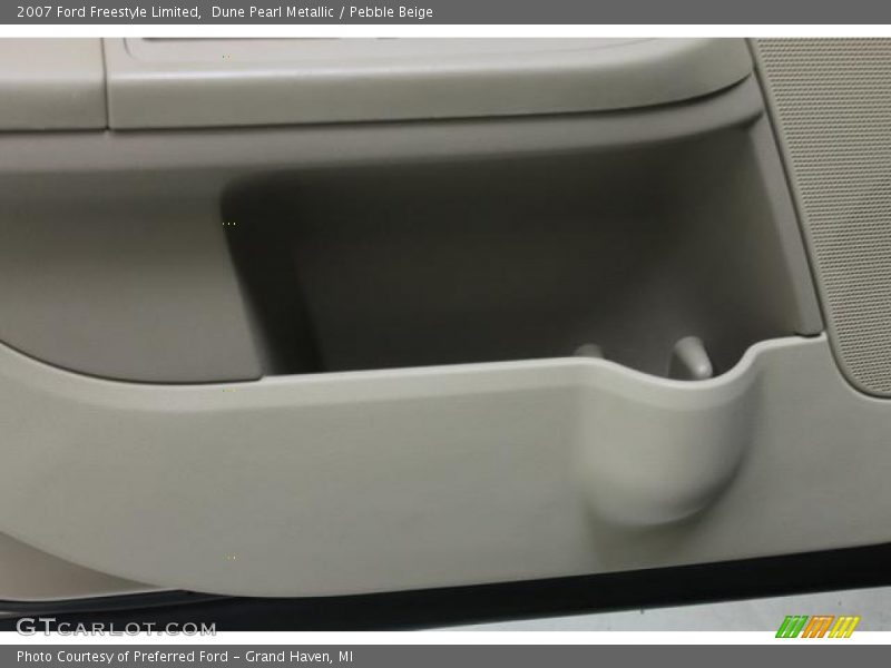 Dune Pearl Metallic / Pebble Beige 2007 Ford Freestyle Limited