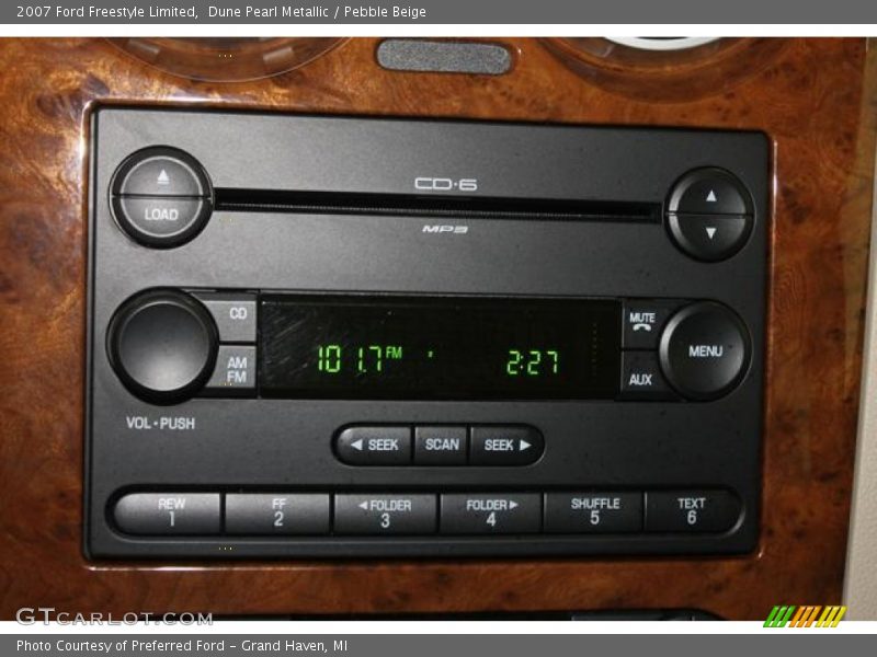 Dune Pearl Metallic / Pebble Beige 2007 Ford Freestyle Limited