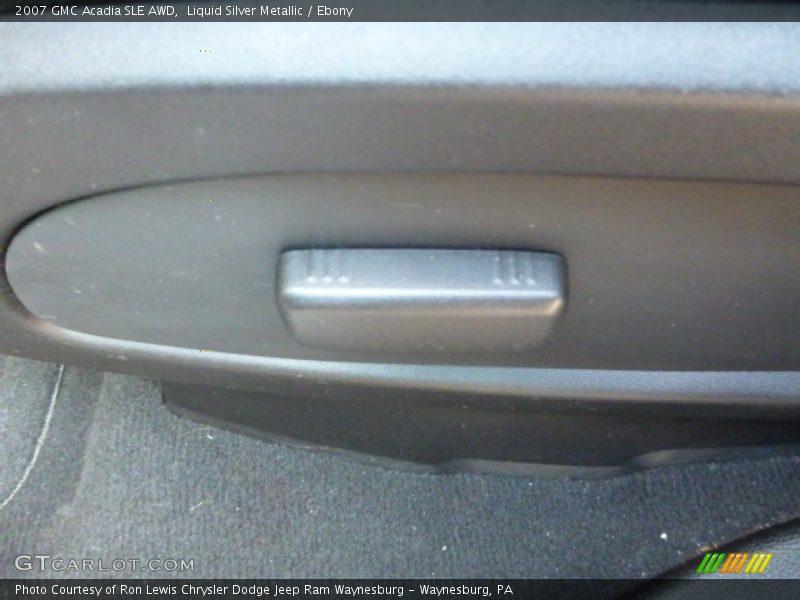 Liquid Silver Metallic / Ebony 2007 GMC Acadia SLE AWD