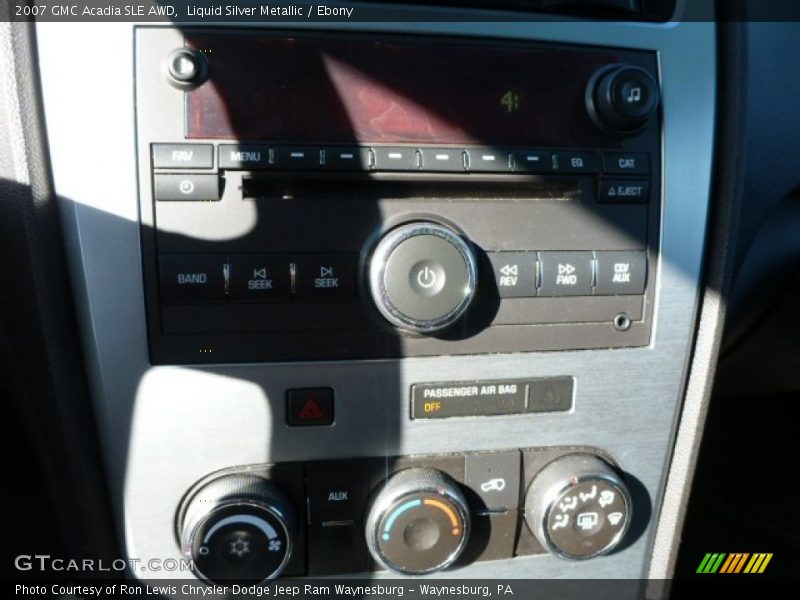 Liquid Silver Metallic / Ebony 2007 GMC Acadia SLE AWD