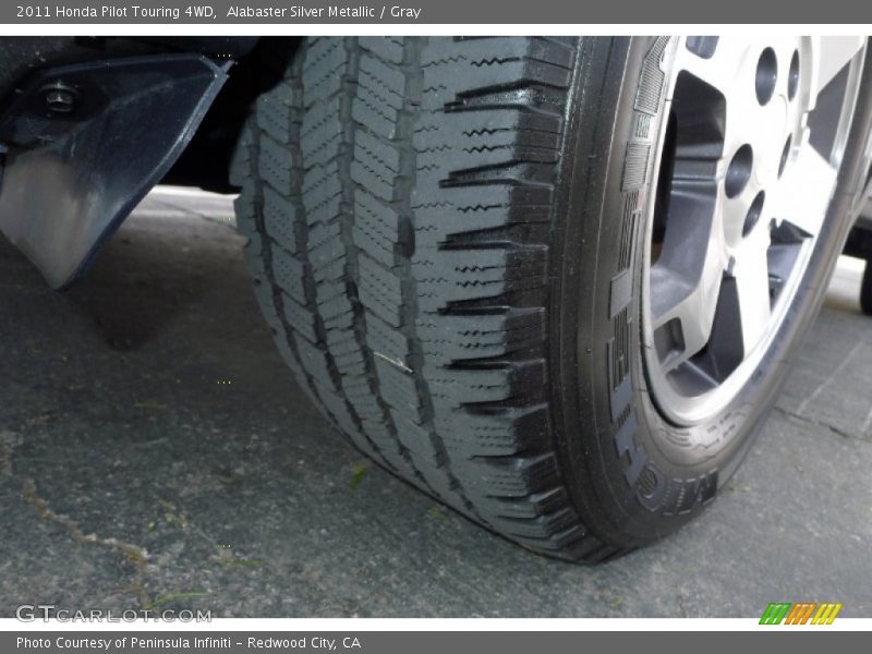 Alabaster Silver Metallic / Gray 2011 Honda Pilot Touring 4WD