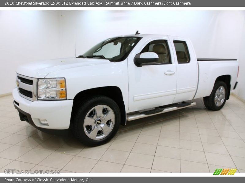 Front 3/4 View of 2010 Silverado 1500 LTZ Extended Cab 4x4