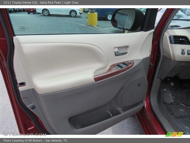 Salsa Red Pearl / Light Gray 2011 Toyota Sienna XLE