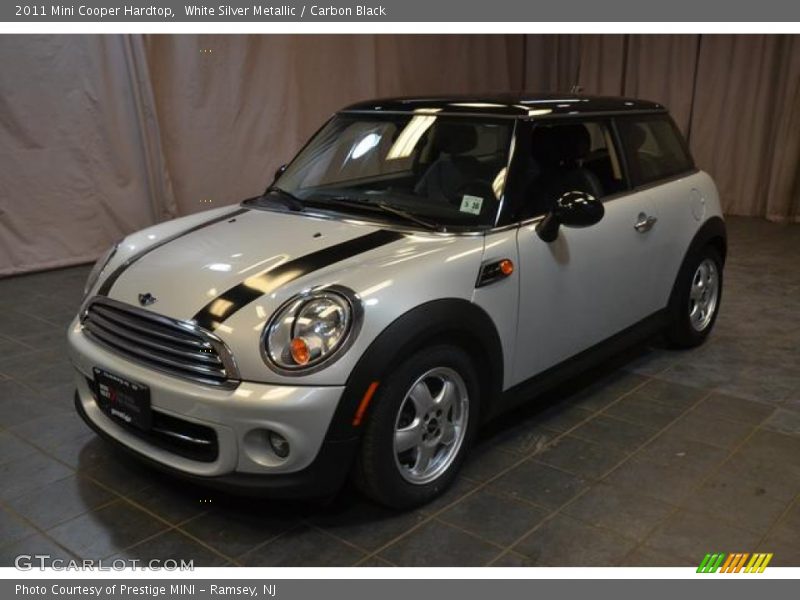 White Silver Metallic / Carbon Black 2011 Mini Cooper Hardtop