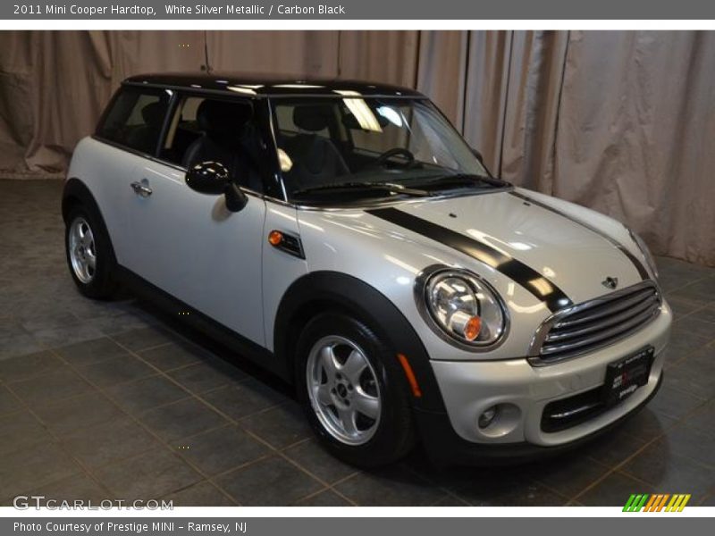 White Silver Metallic / Carbon Black 2011 Mini Cooper Hardtop