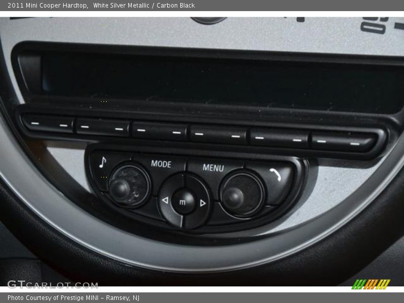 White Silver Metallic / Carbon Black 2011 Mini Cooper Hardtop
