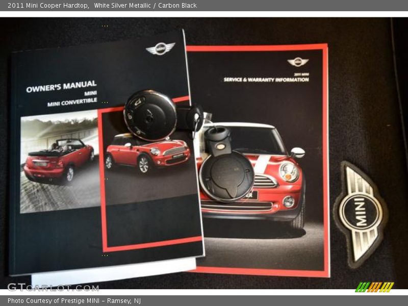 White Silver Metallic / Carbon Black 2011 Mini Cooper Hardtop