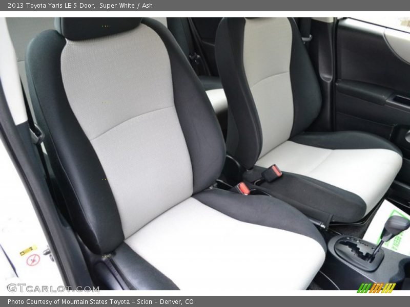 Super White / Ash 2013 Toyota Yaris LE 5 Door