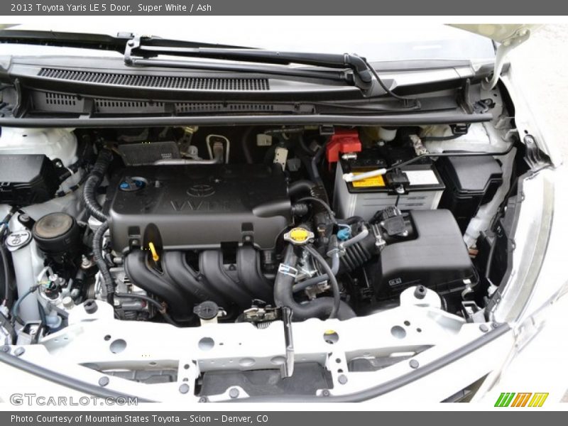 Super White / Ash 2013 Toyota Yaris LE 5 Door