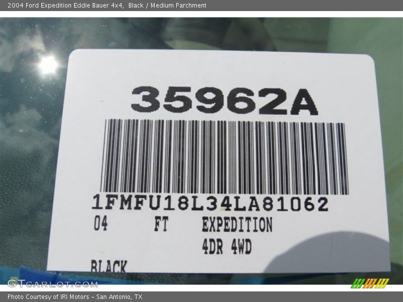 Black / Medium Parchment 2004 Ford Expedition Eddie Bauer 4x4