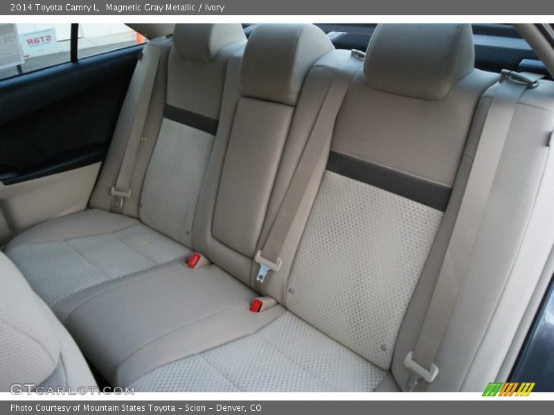 Magnetic Gray Metallic / Ivory 2014 Toyota Camry L