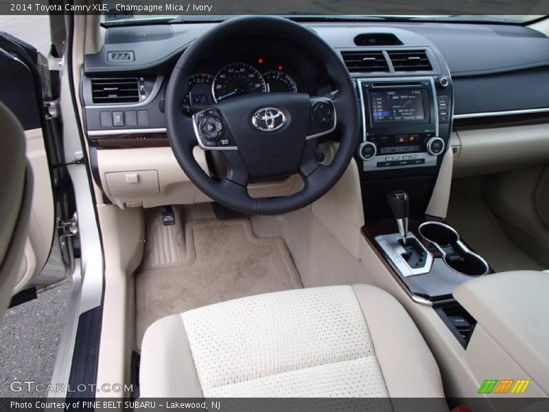 Champagne Mica / Ivory 2014 Toyota Camry XLE