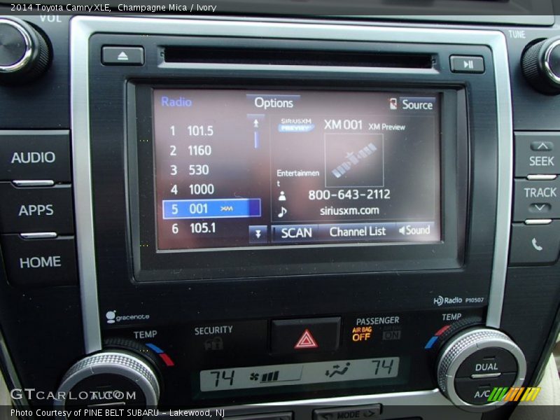 Champagne Mica / Ivory 2014 Toyota Camry XLE